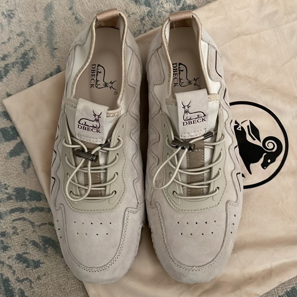 NWT DBECK Shoes